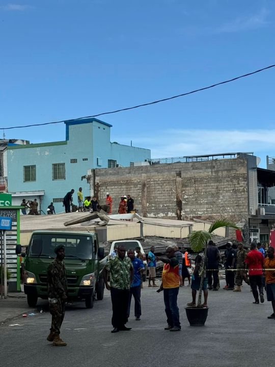 Pasifik ada ülkesi Vanuatu 7.3 büyüklüğündeki depremle sarsıldı: Sokaklar cansız bedenle doldu taştı! - 5. Resim