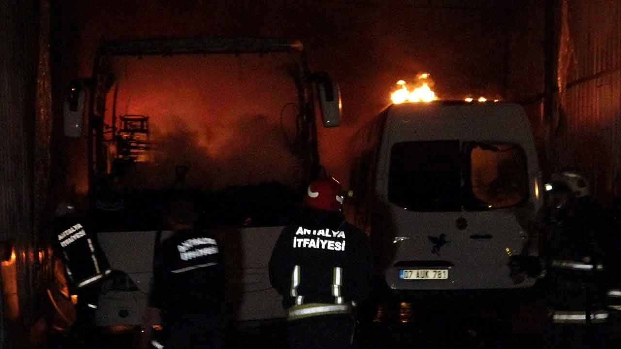 Antalya'da kahreden yangın! 24 yaşındaki genç feci şekilde can verdi