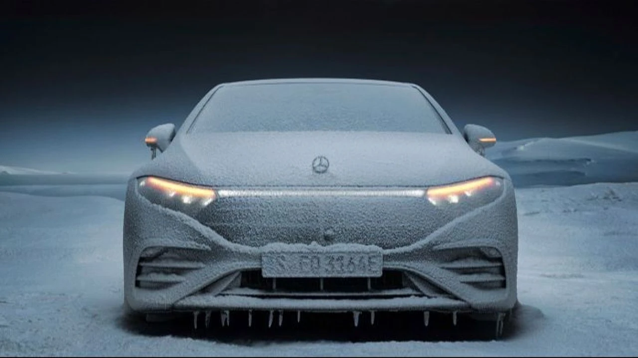 “Çünkü O Bir Mercedes-Benz” - 1. Resim