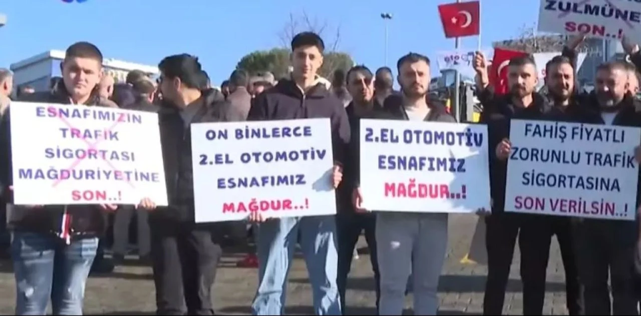 İkinci el araç satışında zorunlu sigorta krizi! Galericiler isyan etti: Taleplerini tek tek sıraladılar! - 3. Resim