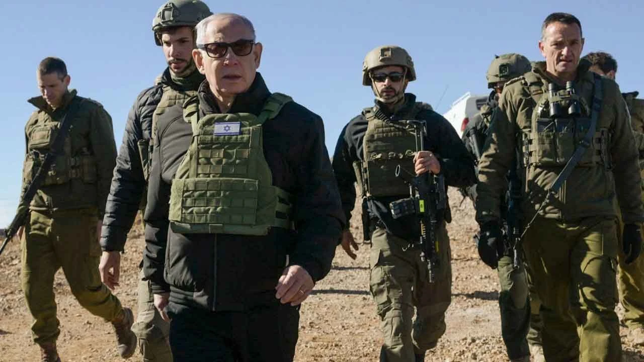Netanyahu Suriye topraklarında! İşgal ettiği Hermon Dağı'nda poz verdi - 3. Resim