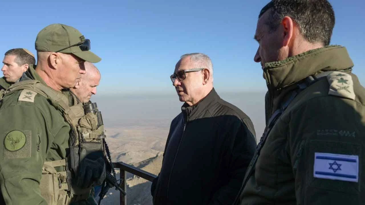 Netanyahu Suriye topraklarında! İşgal ettiği Hermon Dağı'nda poz verdi - 4. Resim