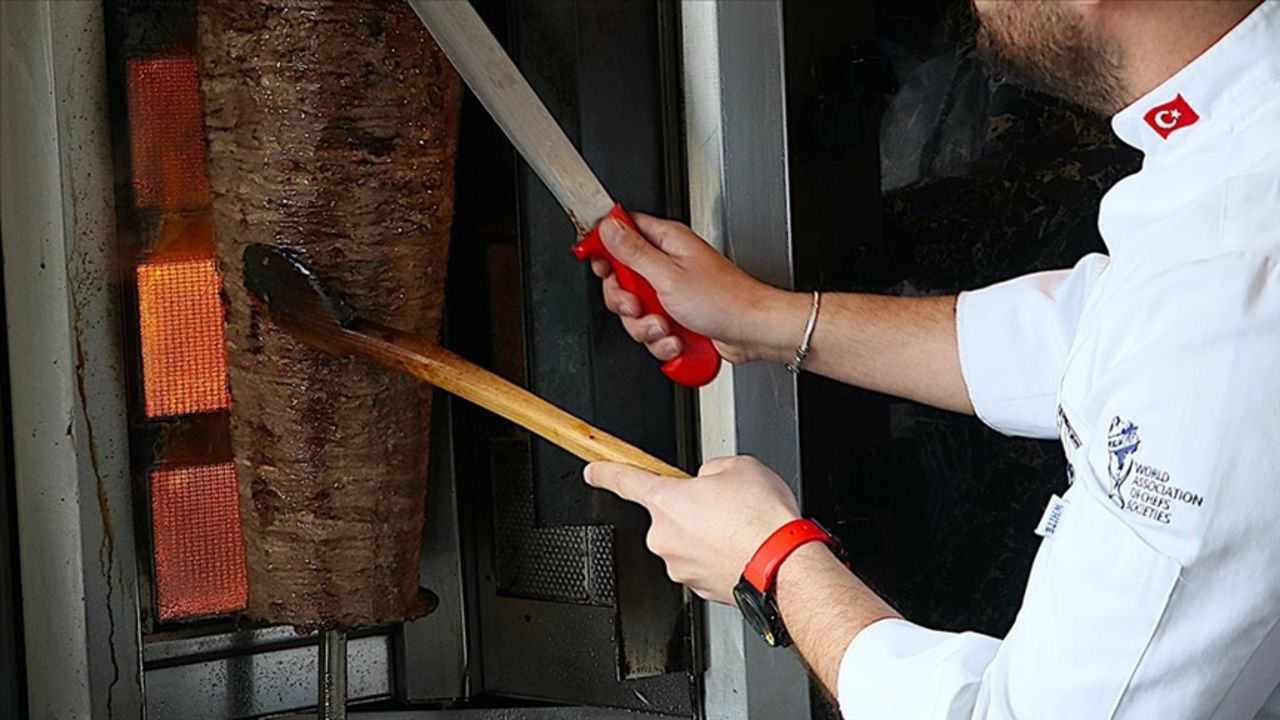 Uçakta döner-ayran dönemi! 10 euroya satılacak