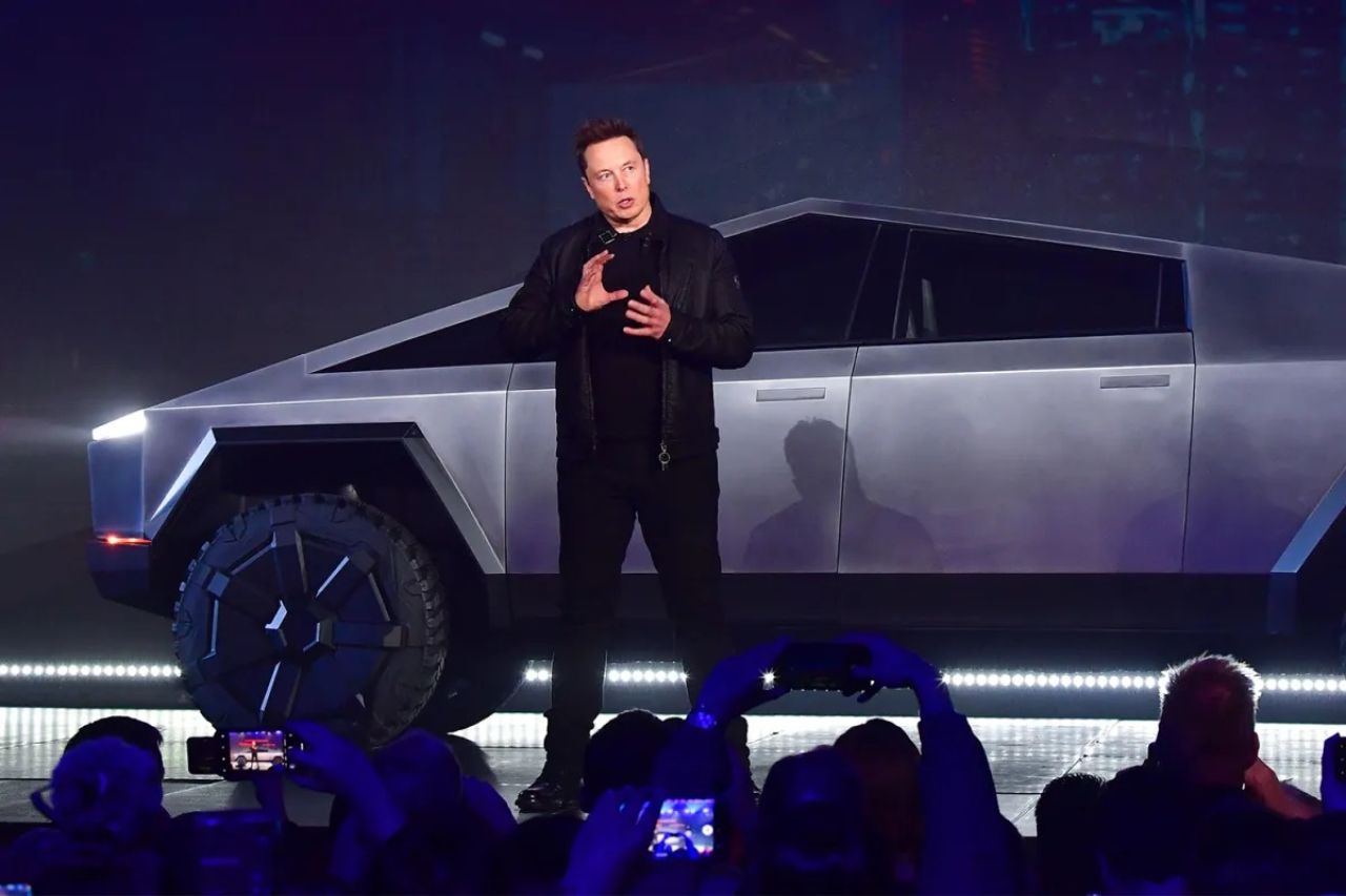 Elon Musk'un Trump ortaklığı yara aldı: Tesla hisseleri çakıldı! - 3. Resim