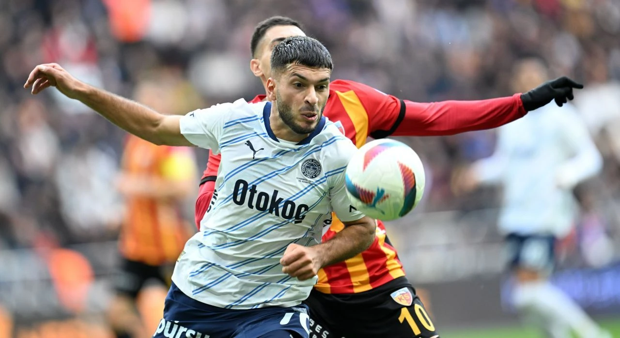 Oğuz Aydın'ın Eyüpspor-Fenerbahçe maçında neden oynamadığı merak edildi! Sakatlık durumu gündem oldu