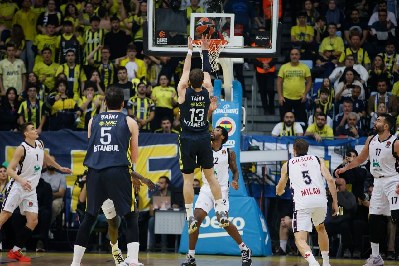 Paris Basketbol-Fenerbahçe Beko maçı neden ertelendi? Karşılaşmanın başlamasına saatler kalmıştı - 1. Resim