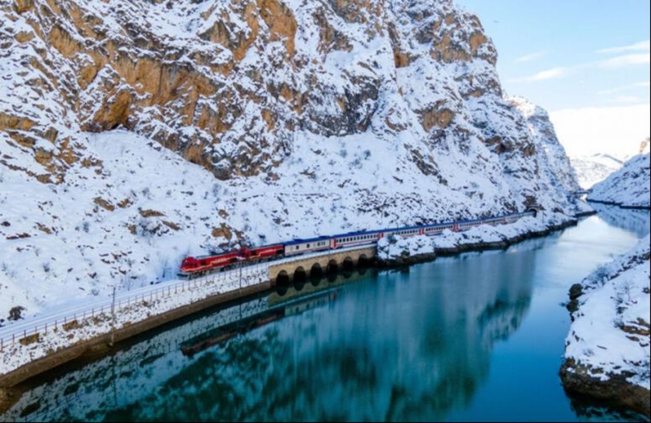 Turistik Doğu Ekspresi seferlerine başlıyor! Bakan Uraloğlu tarih vererek duyurdu - 2. Resim