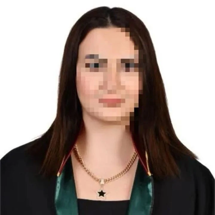 Yine bir estetik skandalı! Genç avukatın yaptırdığı dudak dolgusu hayatını kabusa çevirdi! - 2. Resim