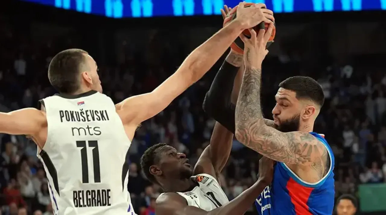 Anadolu Efes Partizan maçı kaç kaç bitti? İç sahada 4. galibiyet - 2. Resim