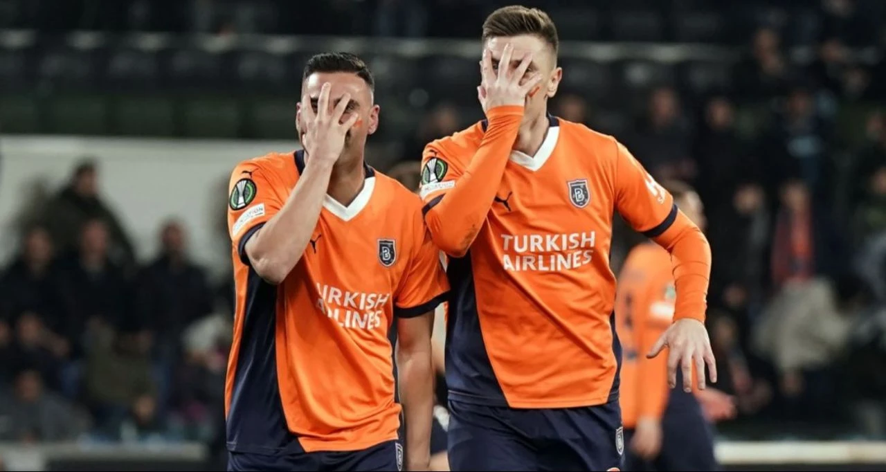 Başakşehir'in UEFA Konferans Ligi'nde elenip elenmediği merak edildi! Belçika ekibiyle berabere kaldı - 1. Resim