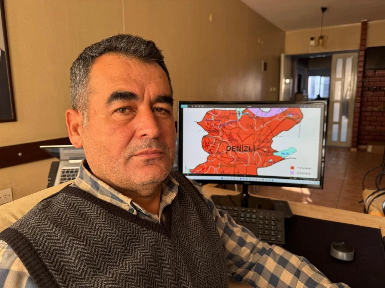 Denizli'de peş peşe korkutan depremler! Uzman isimden açıklama geldi - 2. Resim