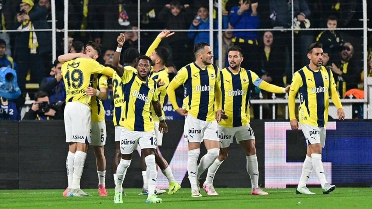 Eyüpspor-Fenerbahçe maç kadrosu gündem oldu! Muhtemel 11'ler - 1. Resim