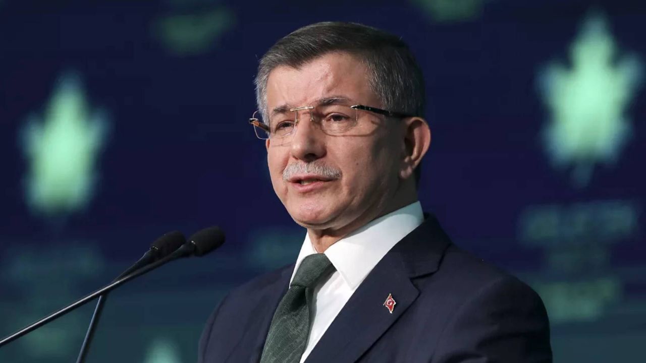 &#039;İstenirse destek veririm&#039; demişti! Ahmet Davutoğlu AK Parti sözlerine açıklık getirdi