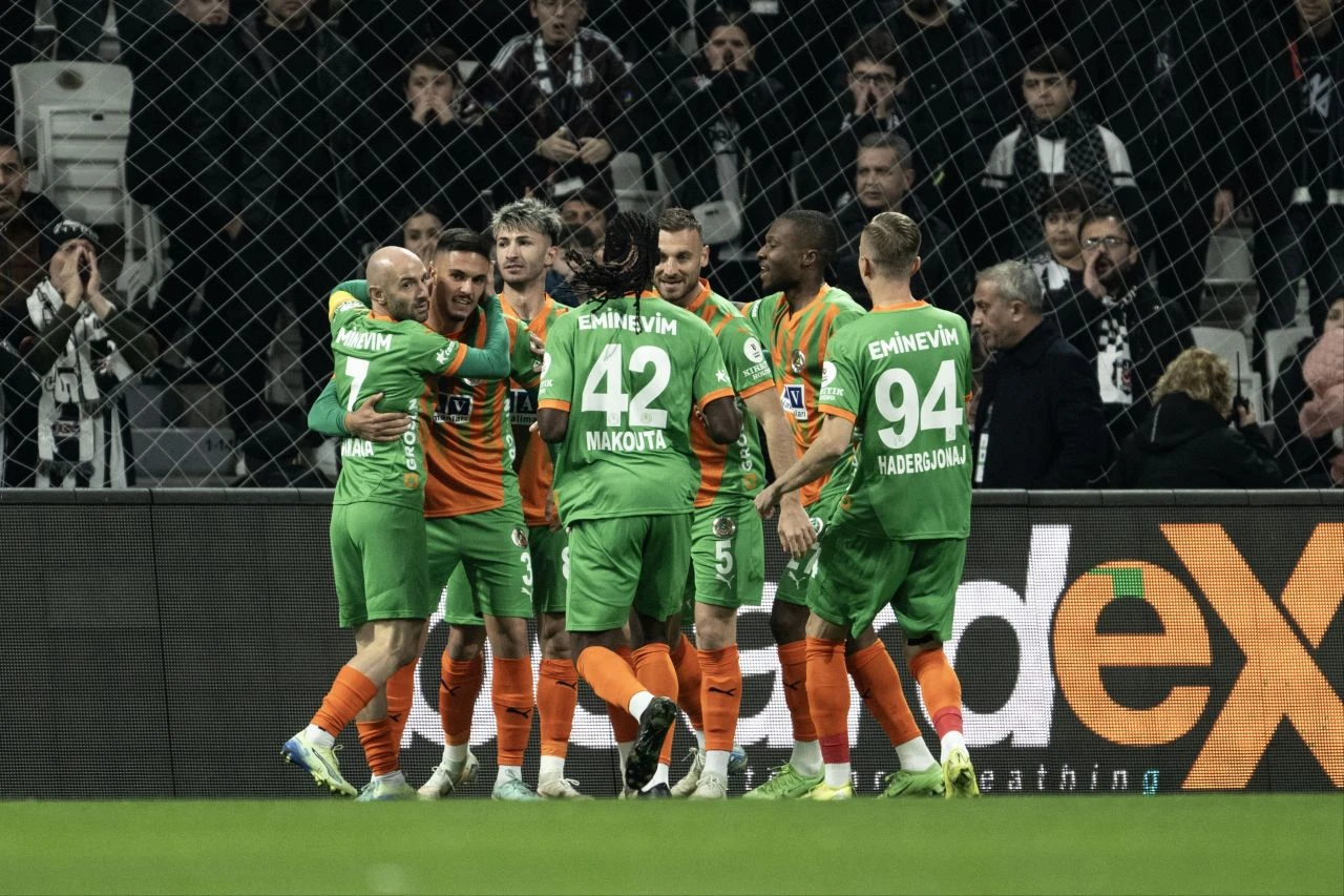 Beşiktaş Alanyaspor ile 1-1 berabere kaldı! - 3. Resim