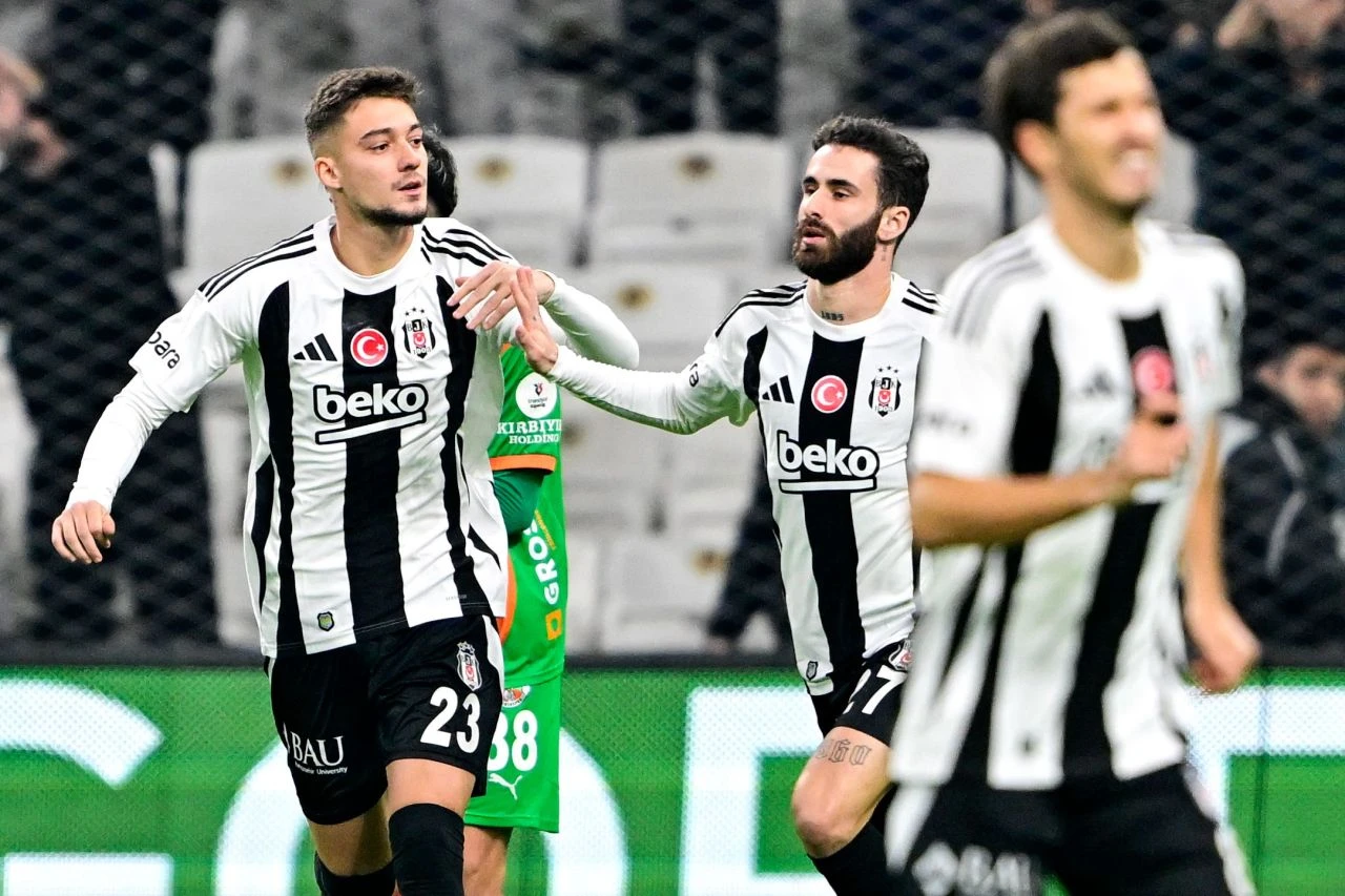 Beşiktaş Alanyaspor ile 1-1 berabere kaldı! - 2. Resim