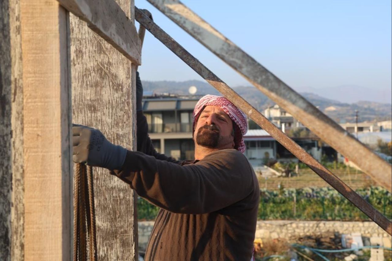 Günlük yevmiye 1750 TL'ye kadar çıktı! Deprem kenti Hatay'da çalışacak işçi bulunamıyor - 1. Resim