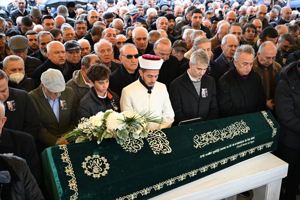 İstanbul'da ünlü mimar polis tarafından vurulmuştu! Cenazesi toprağa verildi - 2. Resim