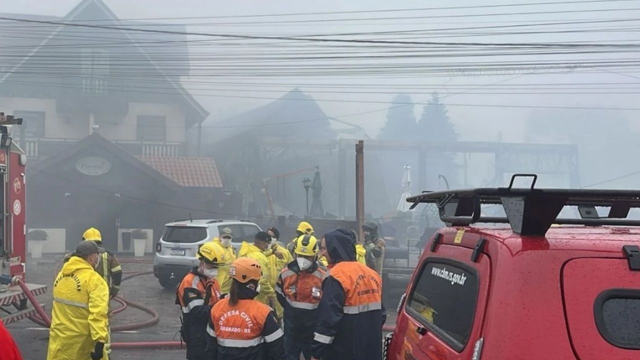 Brezilya'da uçak kazası! Canlı kalan çıkmadı