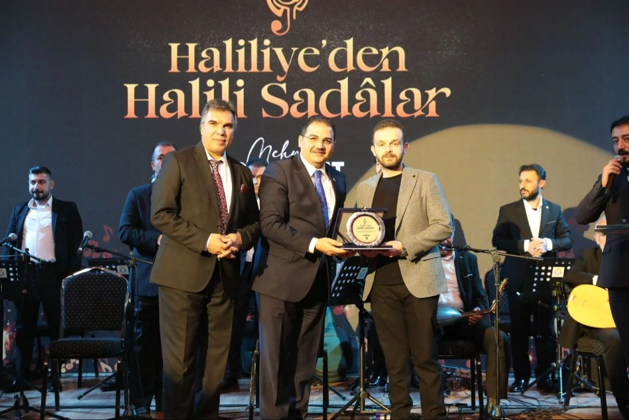 Haliliye’den Halili Sadâlar albümü büyük beğeni topladı! Üç kuşak aynı orkestrada konser verdi