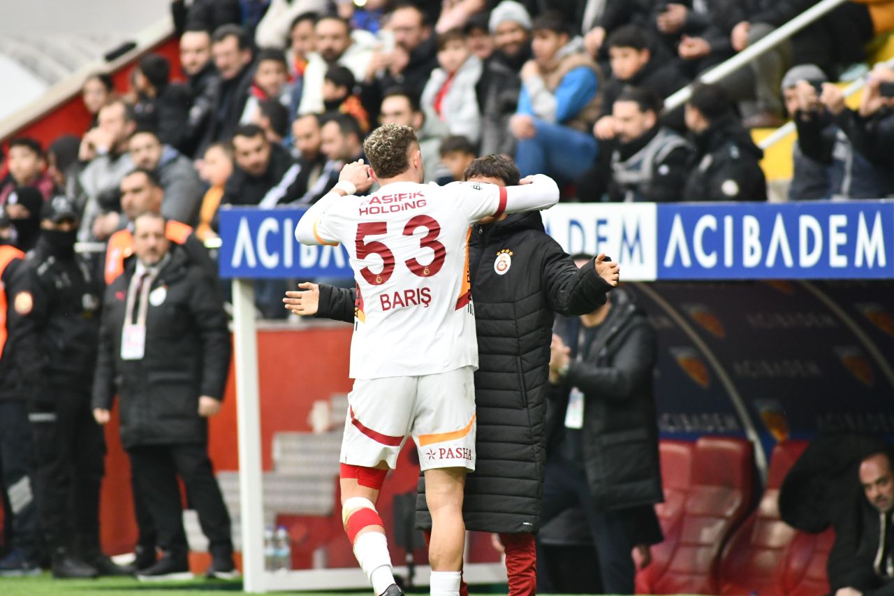 Kayserispor Galatasaray maçı kaç kaç bitti? Liderden farklı galibiyet - 1. Resim