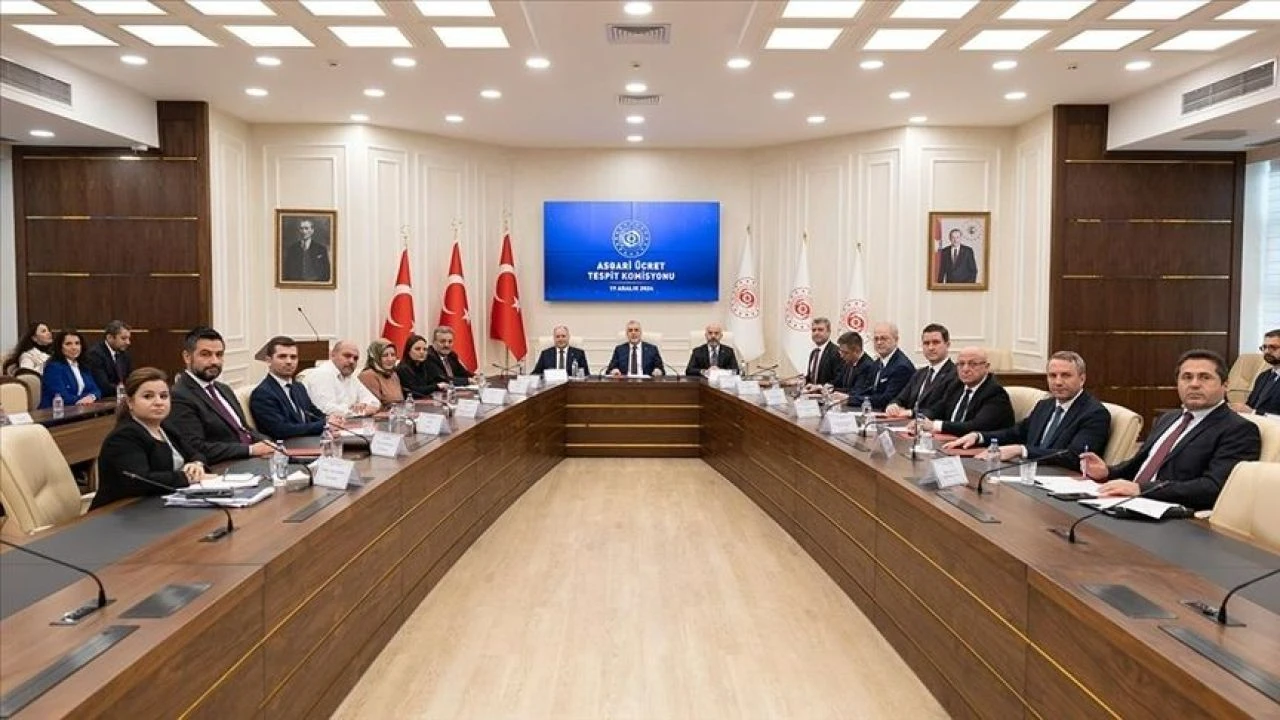 Asgari ücret 4. toplantısının ne zaman yapılacağı gündem oldu! Yeni rakamın belli olması bekleniyor - 1. Resim