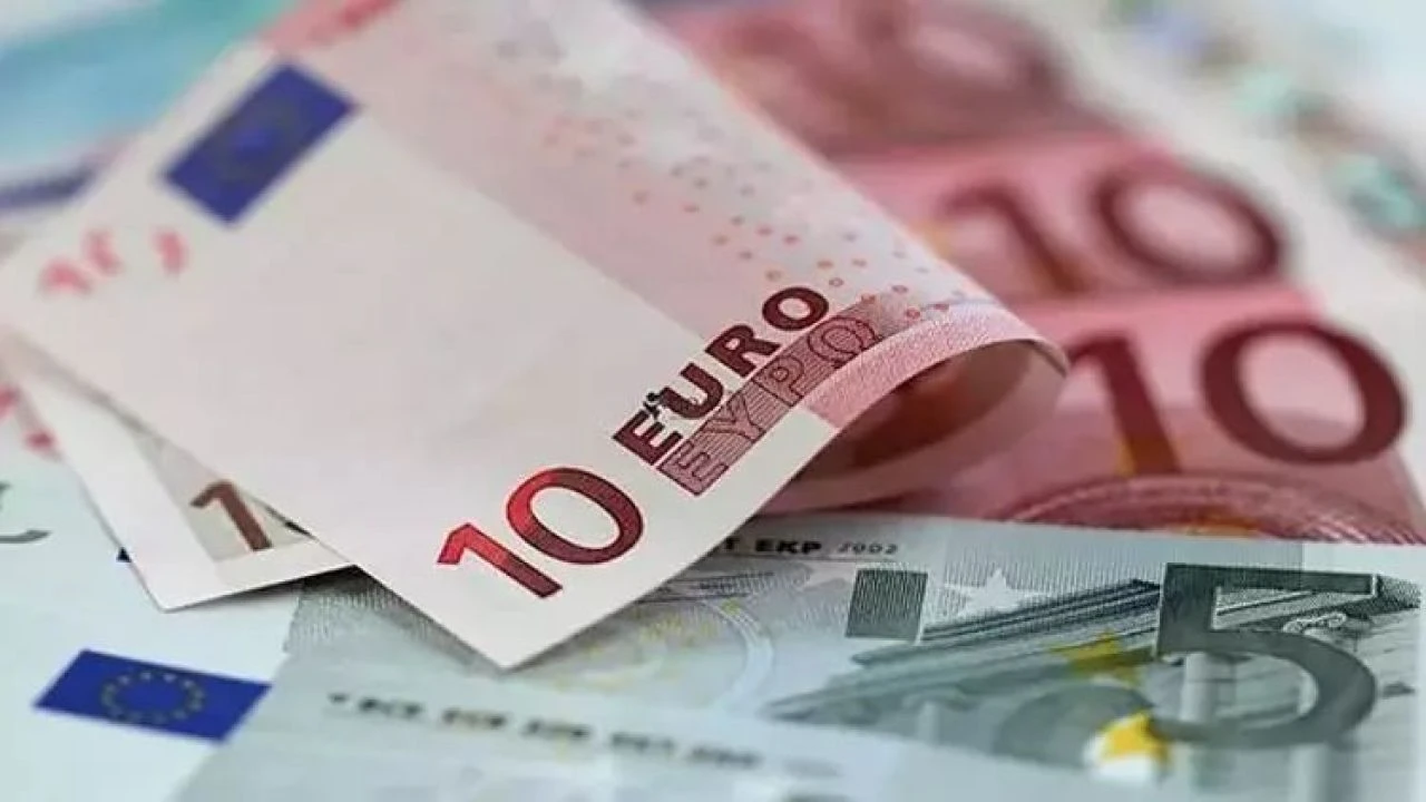 Asgari ücret zam oranı sonrası piyasada son durum: Altın oynadı, gözler euro ve dolarda - 2. Resim