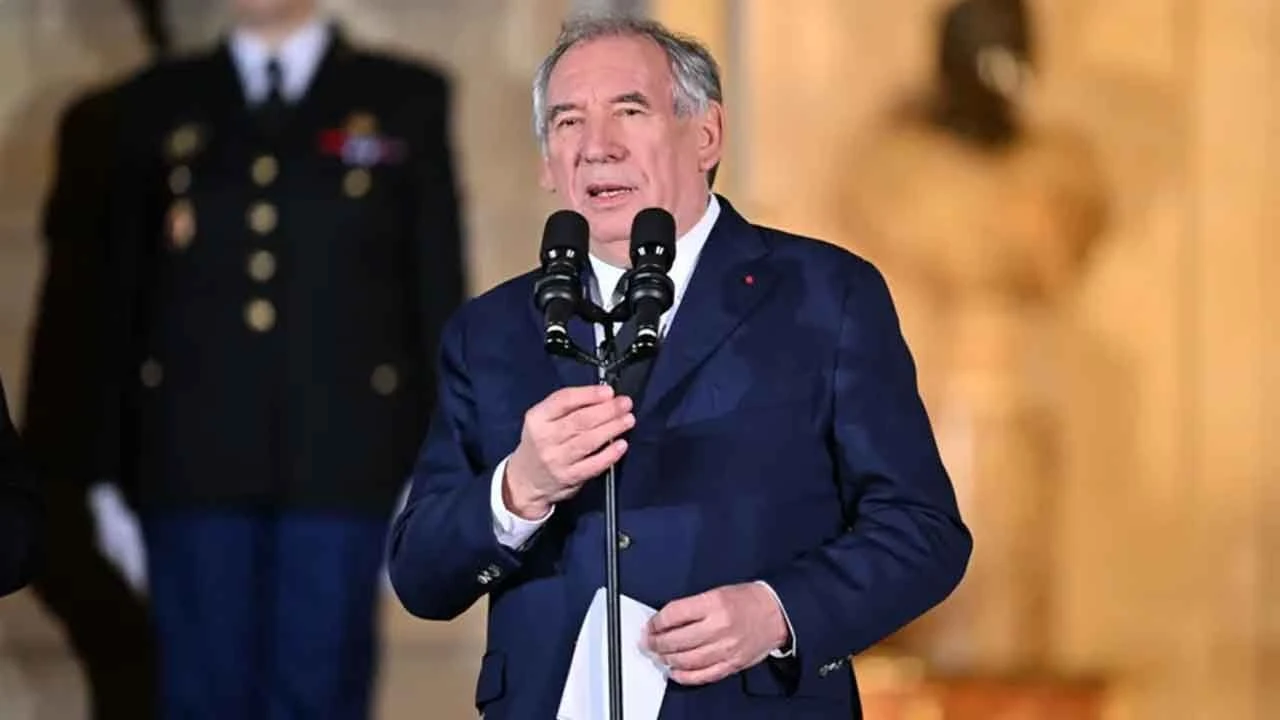 Fransa'da yeni hükümet kuruldu