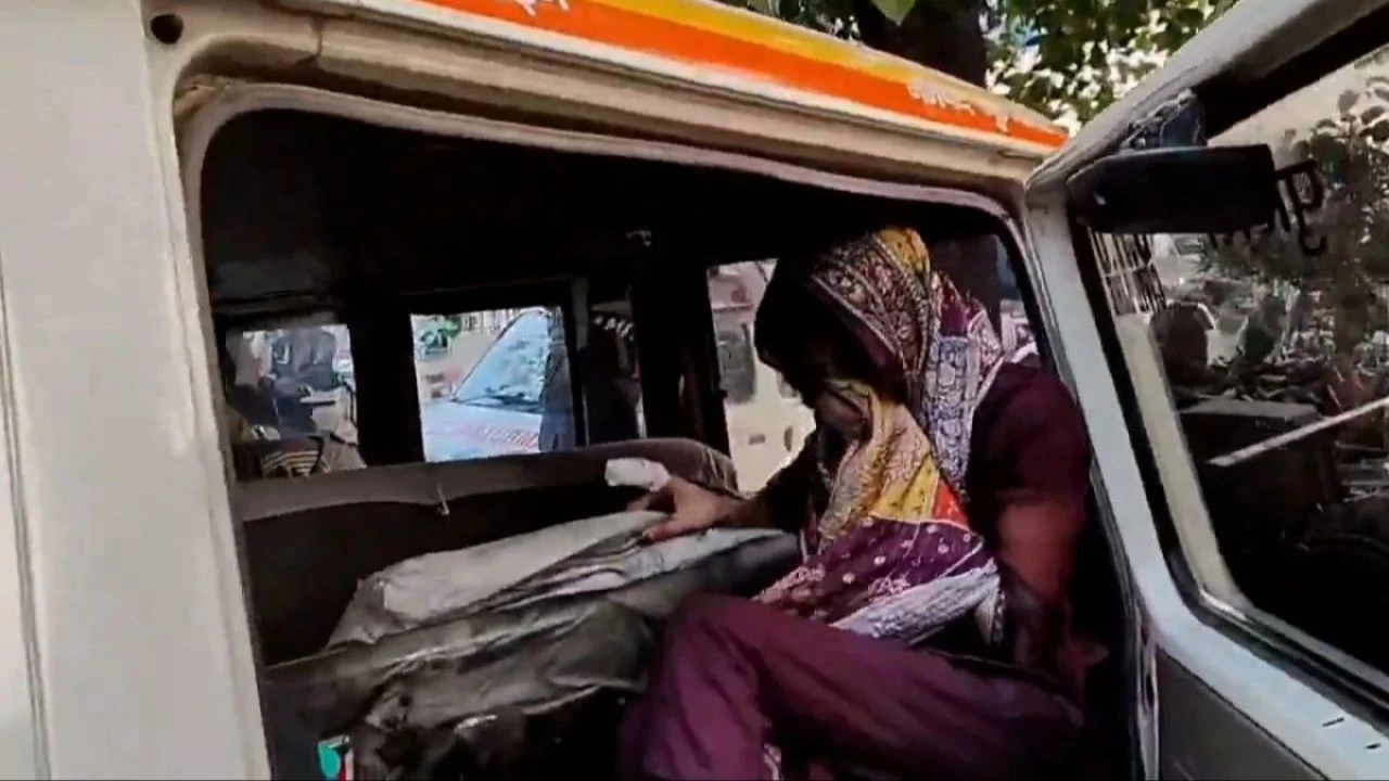 Hindistan'da şoke eden olay! Aldatılan kadın sevgilisinin cinsel organını kesti - 1. Resim