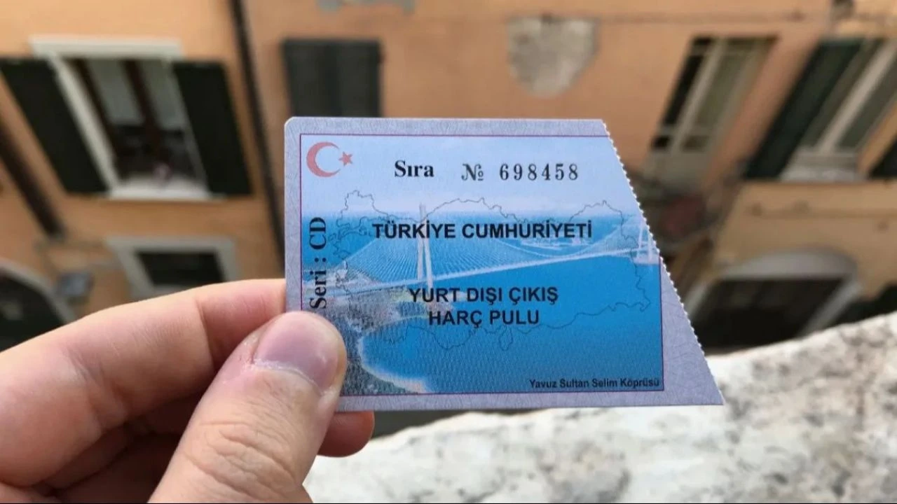 Yurt dışı çıkış harçları tarih oluyor! Gelir İdaresi Başkanlığı SMS gönderdi: 1 Ocak itibariyle değişiyor - 1. Resim