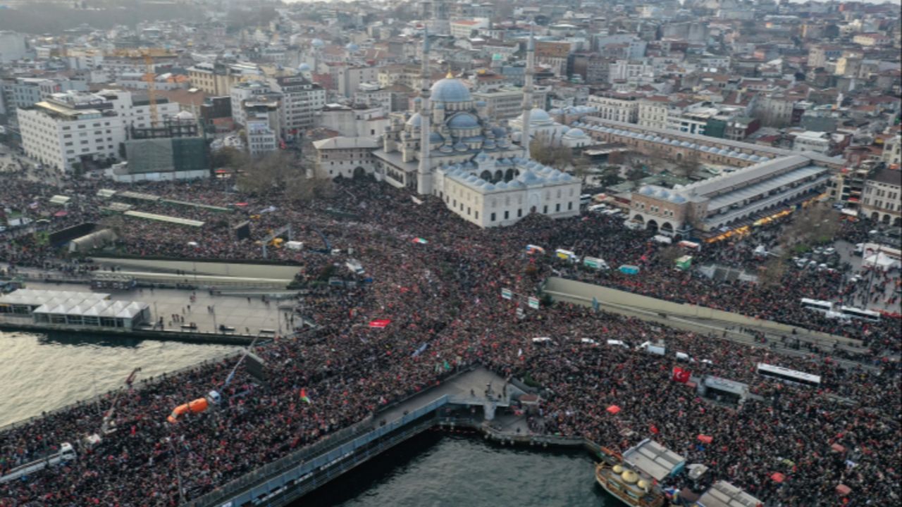 Galata Köprüsü&#039;nde Filistin buluşması! On binler akın edecek