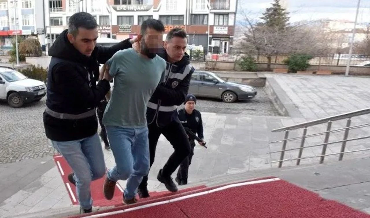 Genç kadının şüpheli ölümüyle ilgili kan donduran mesajlar ortaya çıktı! 'Öldürmesini bekliyorum'