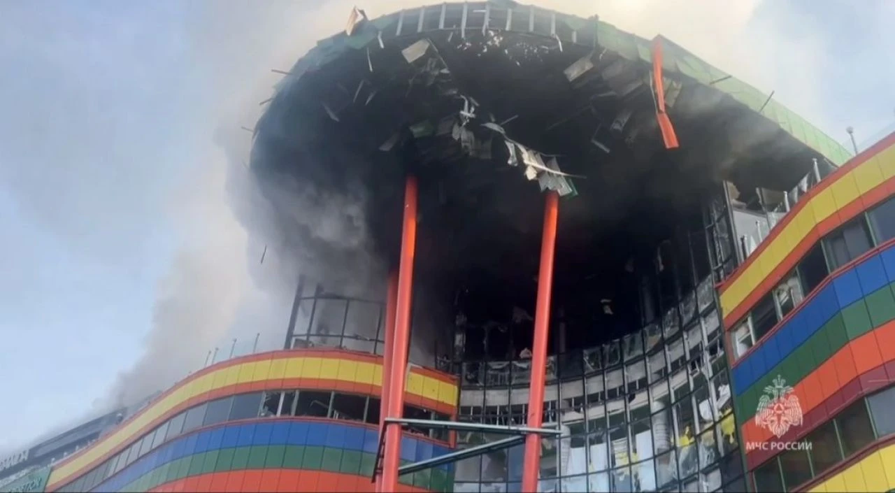 Rusya'da AVM'de patlama: Ölü ve yaralılar var