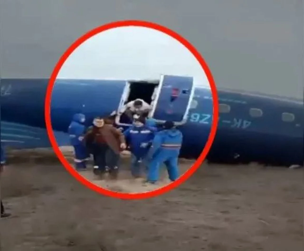 Son dakika | Azerbaycan'a ait yolcu uçağı Kazakistan'da düştü - 4. Resim
