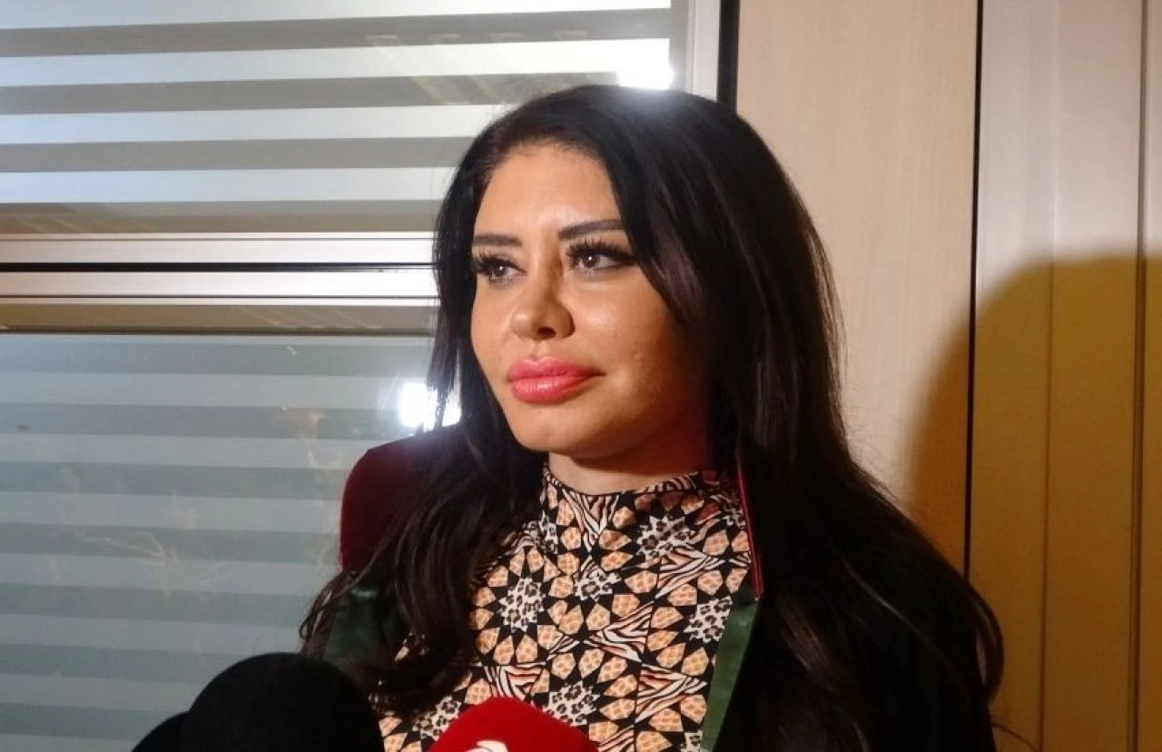 Ebru Polat dolandırıcıların peşinde! Soluğu mahkemede aldı - 1. Resim