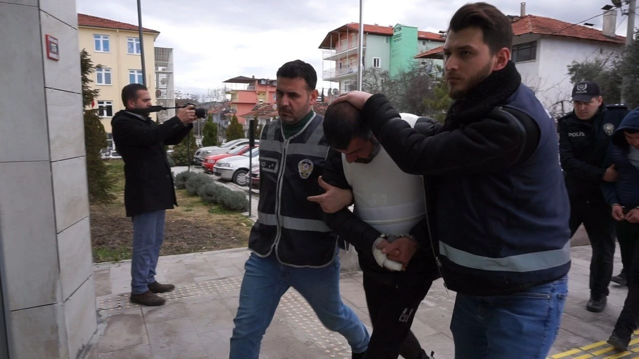 Eski eşini otelde katletmişti! İfadeleri kan dondurdu!  'Namusunu temizle sen böyle yaşayamazsın' dediler - 3. Resim