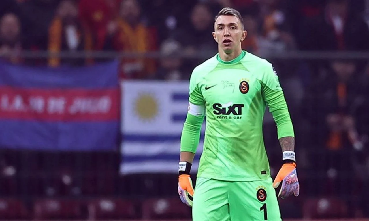 Fernando Muslera Galatasaray'a veda ediyor! Yeni takımını duyurdular - 3. Resim
