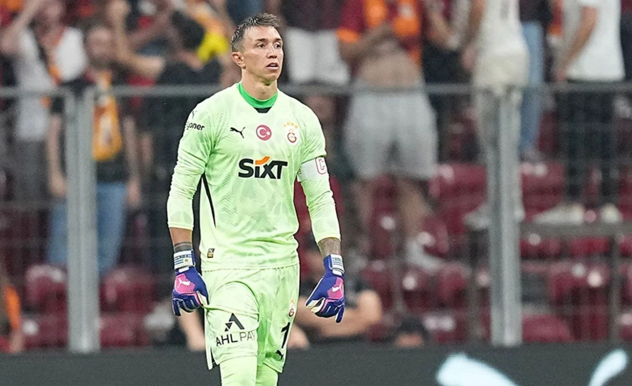 Fernando Muslera Galatasaray'a veda ediyor! Yeni takımını duyurdular - 1. Resim