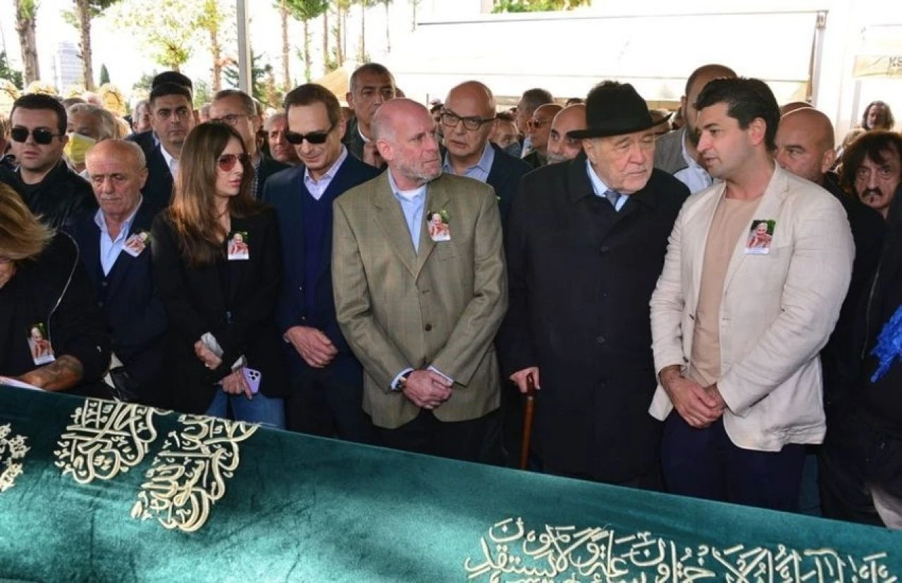 Rıza Kalkavan kimdir, neden öldü? Billur Kalkavan'ın kardeşiydi - 1. Resim