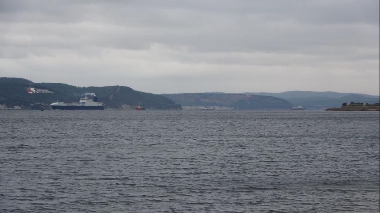 Çanakkale’de feribot seferleri iptal oldu! - 1. Resim