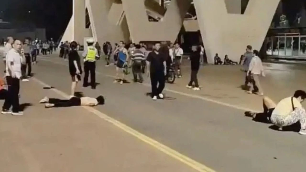 Çin'de aracını kalabalığa sürerek katliam yapan saldırgana idam cezası - 1. Resim