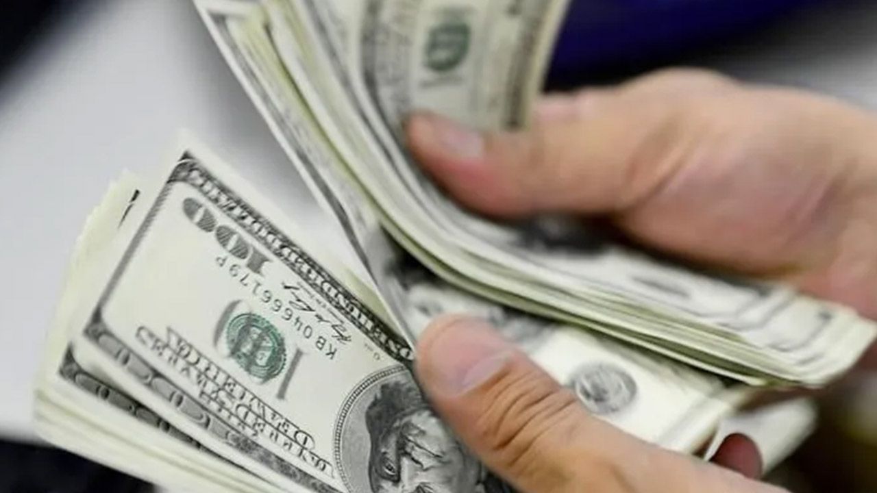 Dolar kuru rekorlar sonrası sakin! 27 Aralık döviz kurları