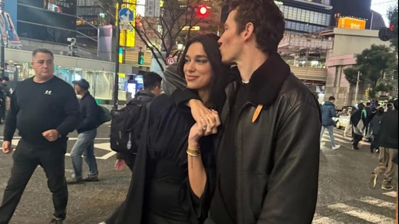 Dua Lipa nişanlısı Callum Turner ile yaş farkı kaç merak edildi