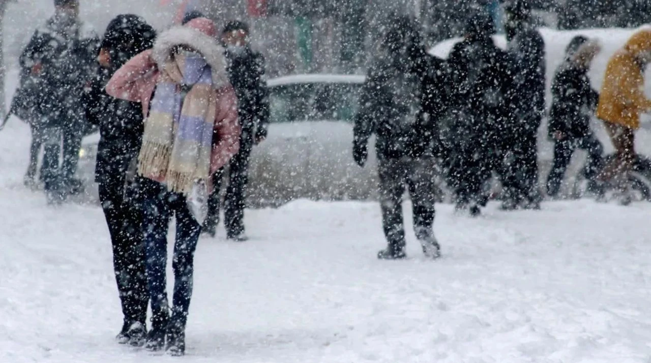 İstanbul'a kar geliyor! AKOM saat vererek uyardı - 1. Resim