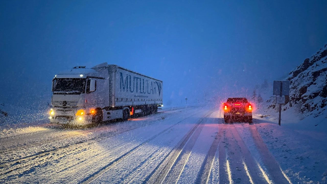 İstanbul'a kar geliyor! AKOM saat vererek uyardı - 5. Resim
