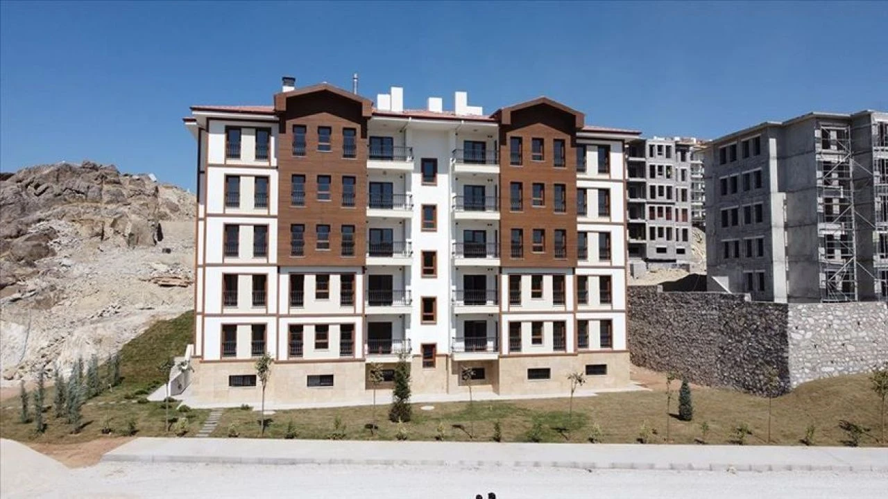 Konut kredilerinde faiz indirimi rüzgarı: Bankalar harekete geçti! Konut ve taşıt hayalleri canlanıyor - 18. Resim