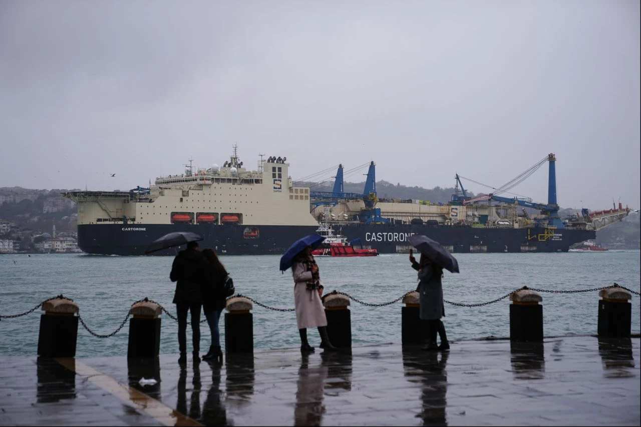 Son dakika | İstanbul Boğazı'nda gemi trafiği askıya alındı - 4. Resim
