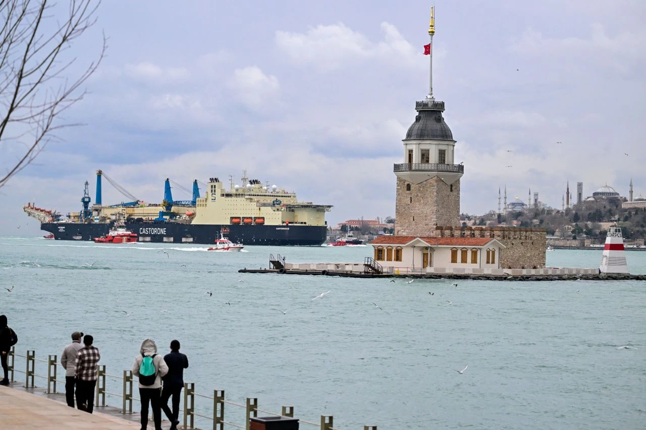 Son dakika | İstanbul Boğazı'nda gemi trafiği askıya alındı - 2. Resim