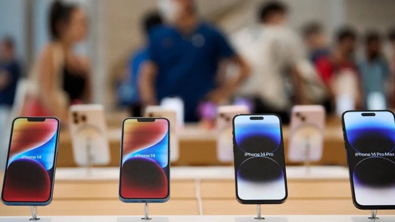 Apple&#039;a sert darbe: 3 iPhone modelini satıştan kaldırmak zorunda kaldı! İşte nedeni