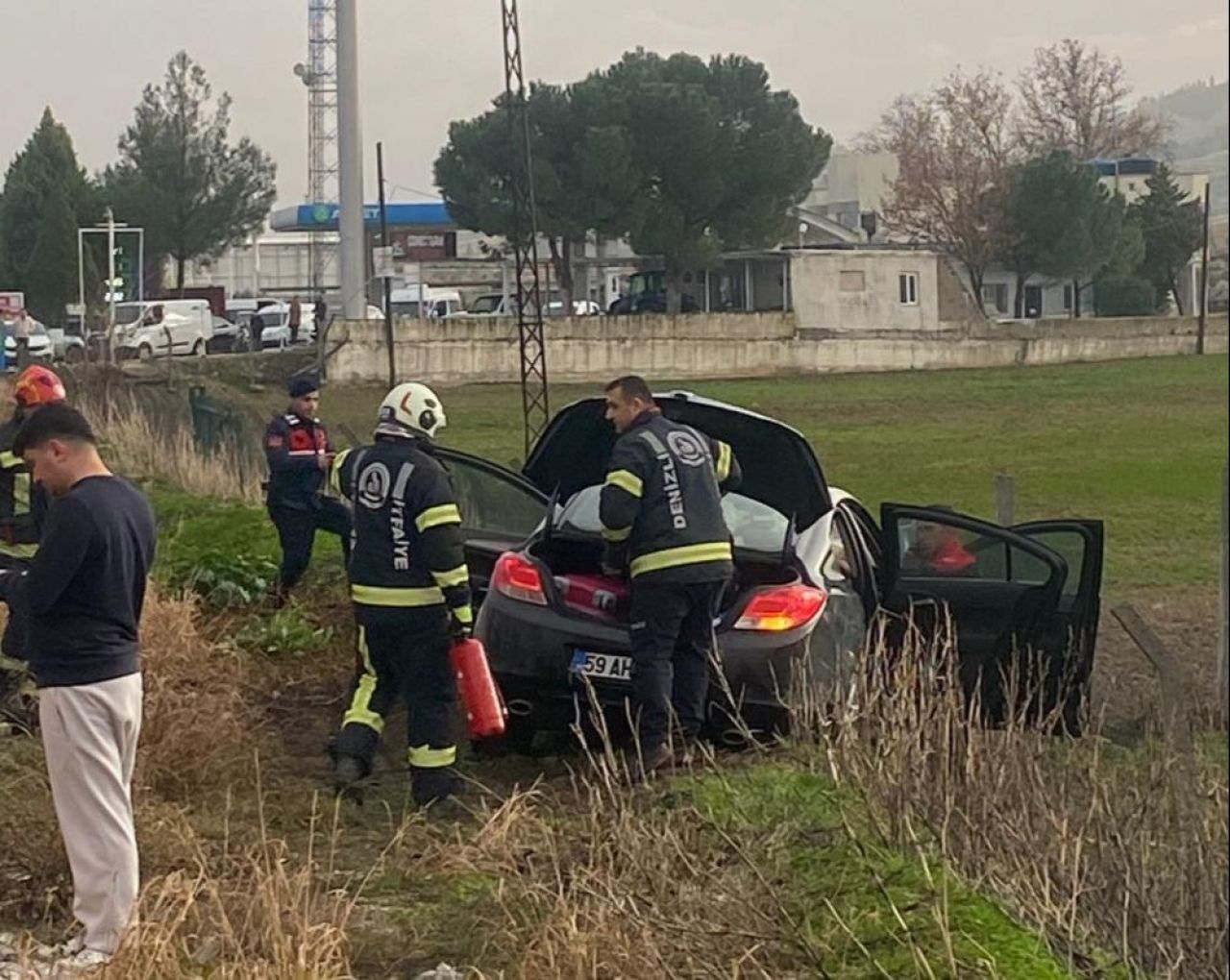 Denizli'de feci kaza: Ölü ve yaralılar var! - 2. Resim