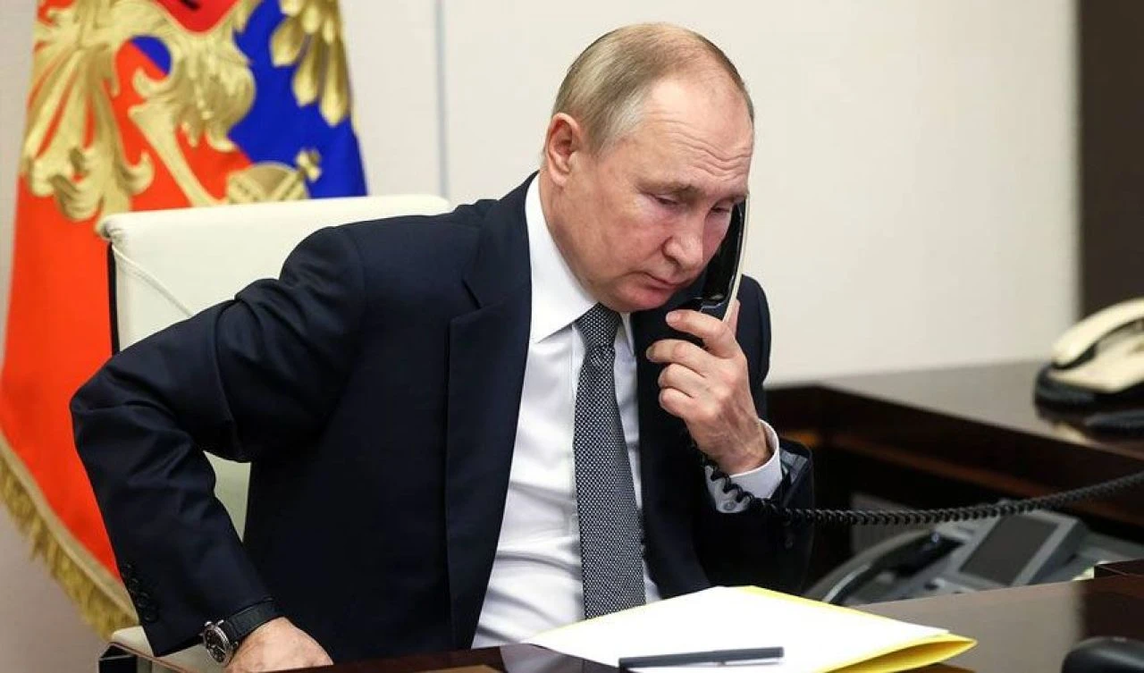 Son dakika | Rusya Devlet Başkanı Vladimir Putin'den İlham Aliyev'e 'özür' telefonu - 1. Resim